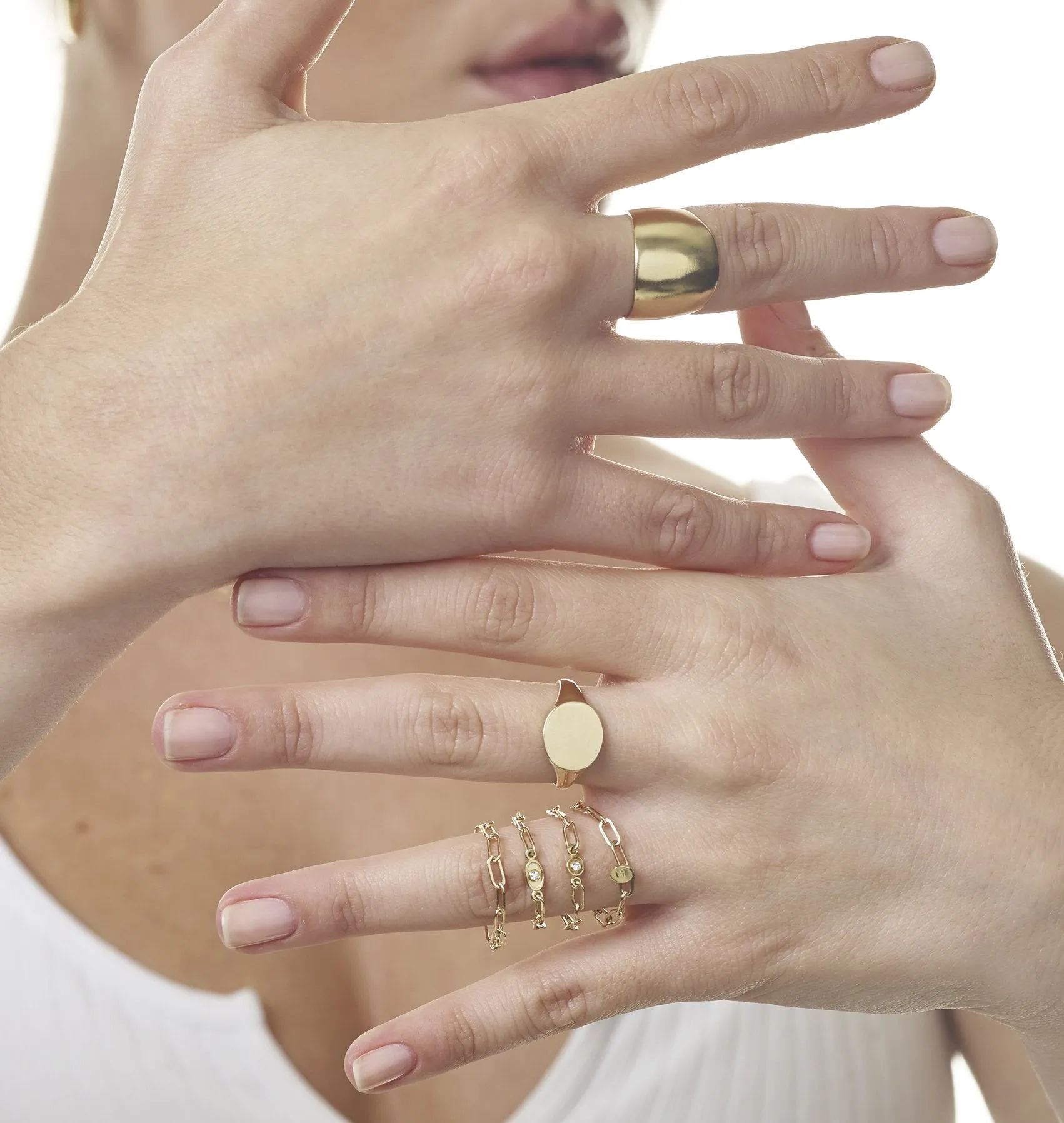 Chain Ring With Oval Diamond