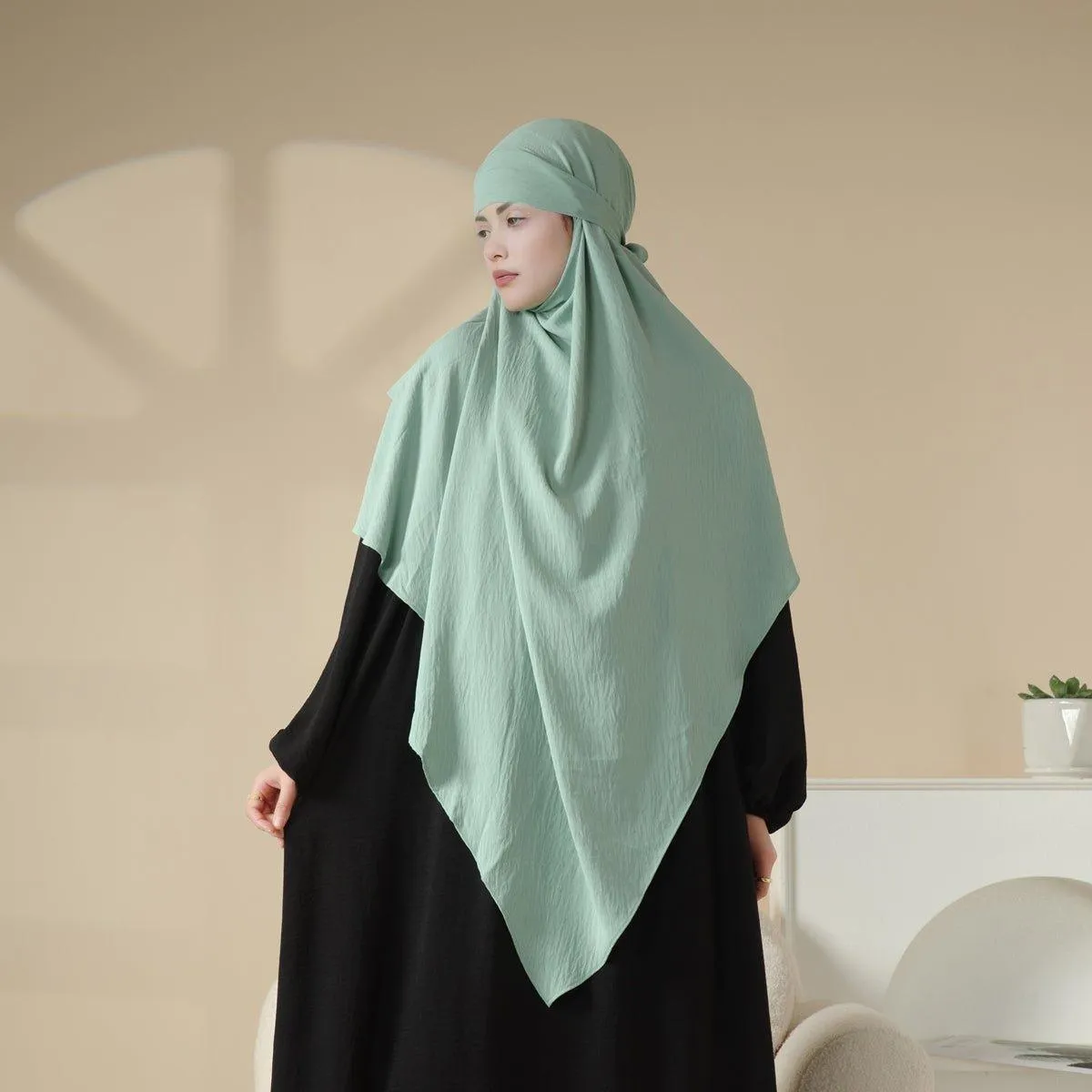 MK011  Stunning Two-Layer Crepe Khimar