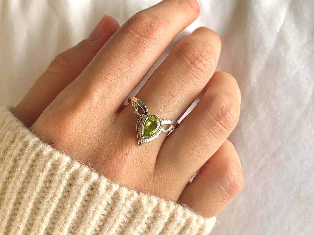 Peridot Ksenia Ring