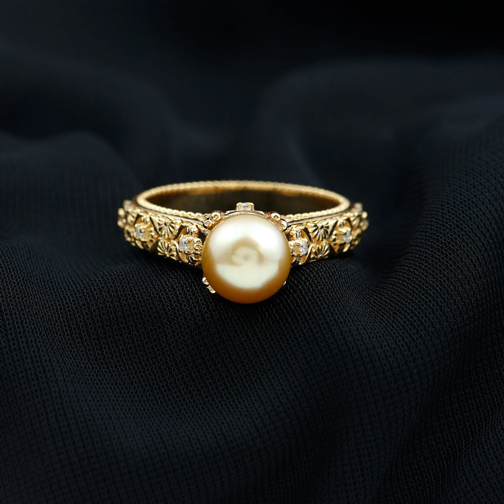 Solitaire South Sea Pearl Flower Engagement Ring with Diamond